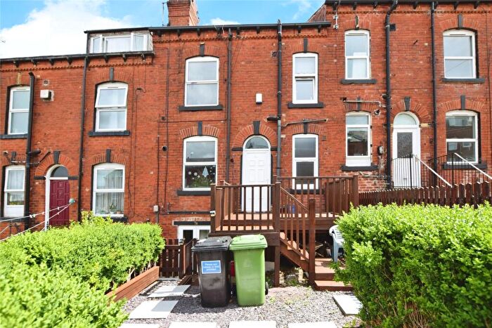 3 Bedroom Terraced House For Sale In Barton Mount, Beeston, Leeds, West Yorkshire, LS11