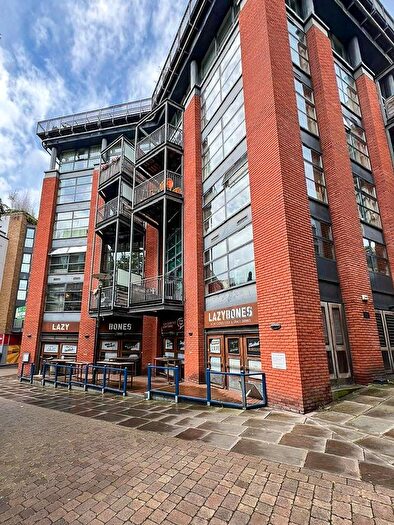 2 Bedroom Flat To Rent In Britton Street, London, EC1M