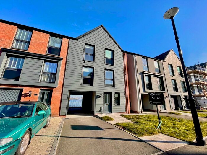 4 Bedroom Property To Rent In Ffordd Y Dociau, Barry, CF62