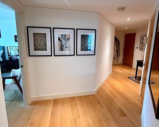 2 Bedroom Flat For Sale In Fountain House, The Boulevard, SW6