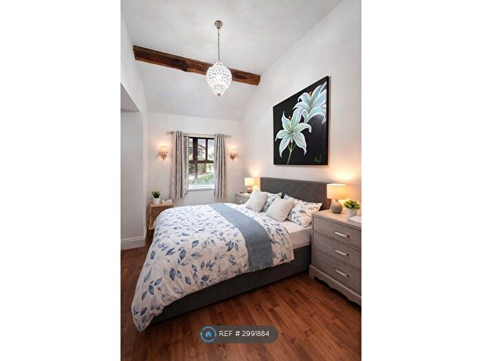 1 Bedroom Flat To Rent In Mill Street, Macclesfield, SK11