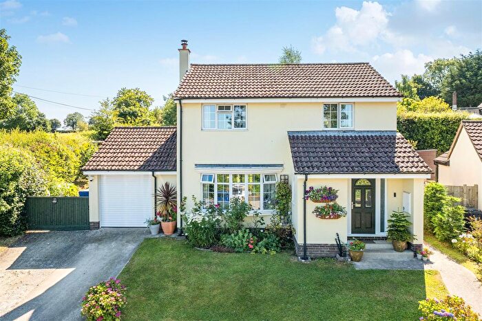 3 Bedroom Property For Sale In Membury, Axminster, EX13