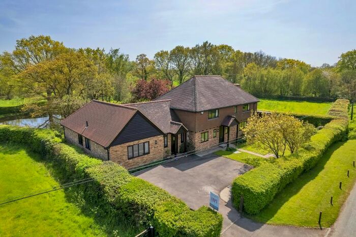 5 Bedroom Detached House For Sale In Sand Lane, Frittenden, Kent, TN17