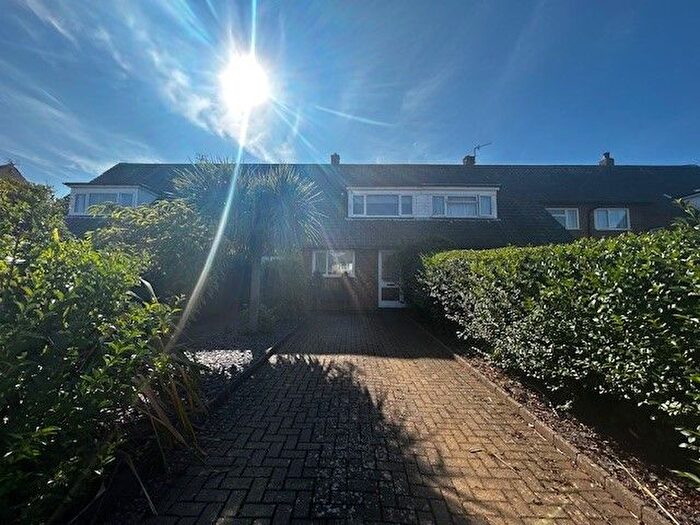3 Bedroom Property To Rent In Bodiam Close, Seaford, BN25