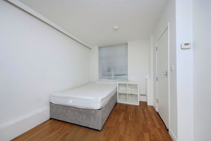 Studio To Rent In Sycamore Avenue, London, W5