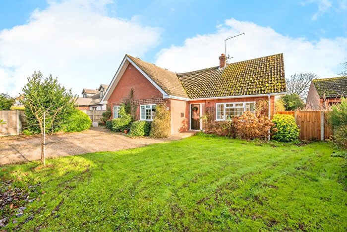 3 Bedroom Bungalow For Sale In Claypit Road, Foulsham, Dereham, NR20