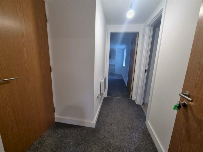 Studio To Rent In St George's Lodge, Stamford Street, Stalybridge, SK15