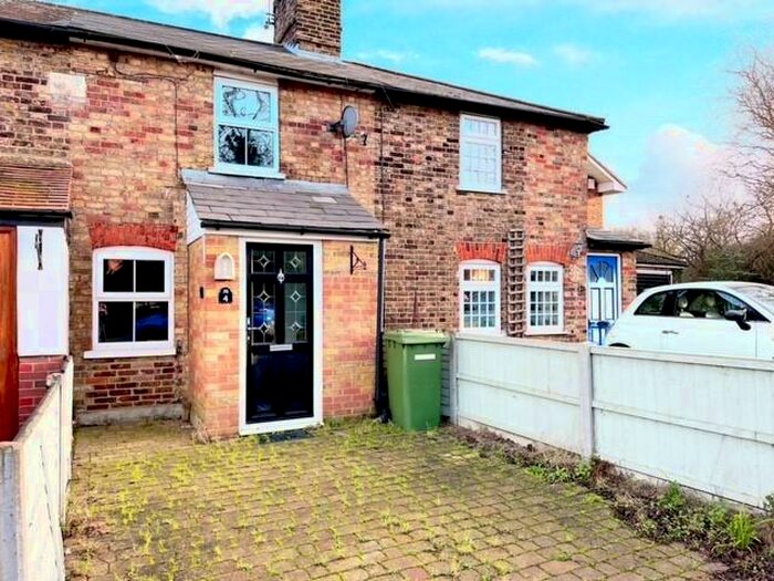 2 Bedroom House To Rent In Shenfield, Brentwood, CM15