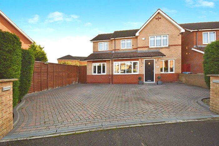 4 Bedroom Detached House For Sale In Highgrove Way, Kingswood, Hull, HU7