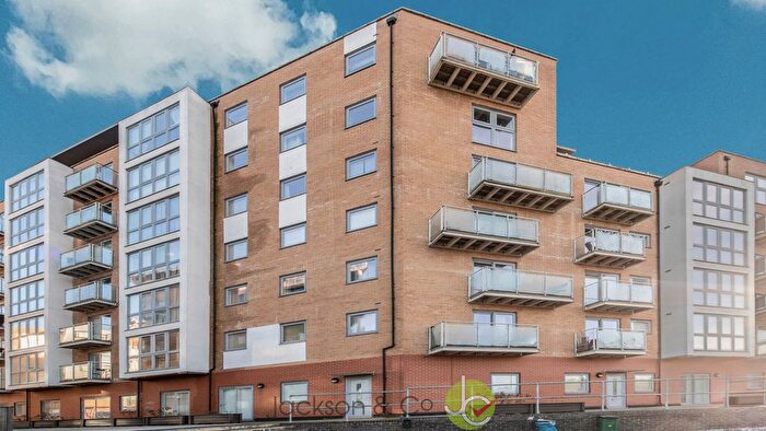 2 Bedroom Flat To Rent In Hawkins Road, Colchester, CO2