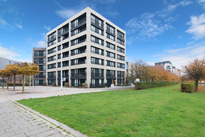 2 Bedroom Flat For Sale In Flat, Waterfront Avenue, Granton, Edinburgh, EH5