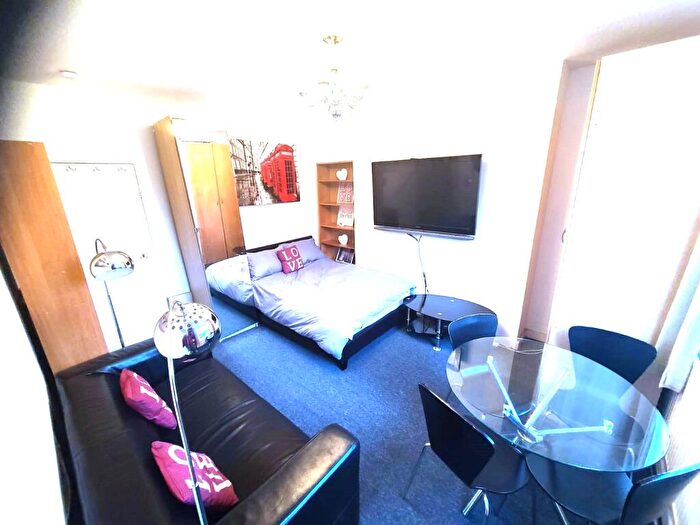 1 Bedroom Flat To Rent In Kings Road, Chelsea, London, SW10