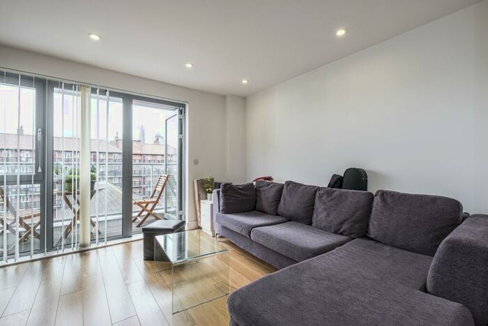 1 Bedroom Apartment To Rent In Hodgeson House, Tower Hamlets, E1