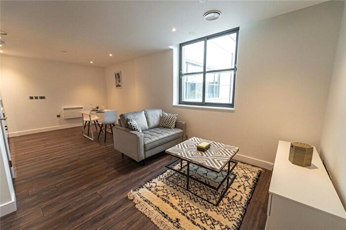 1 Bedroom Apartment To Rent In New Eton House, Bath Road, Slough, Berkshire, SL1