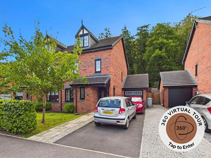 4 Bedroom Town House For Sale In Forge Lane, Congleton, CW12