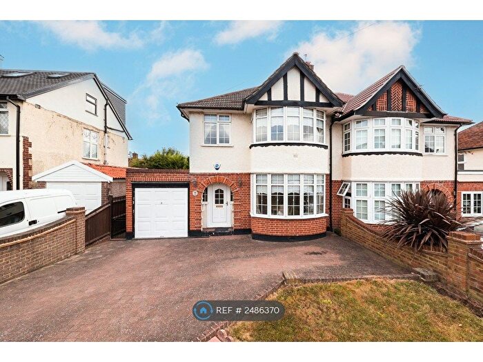 3 Bedroom Semi-Detached House To Rent In Green Lane, Kent, BR7