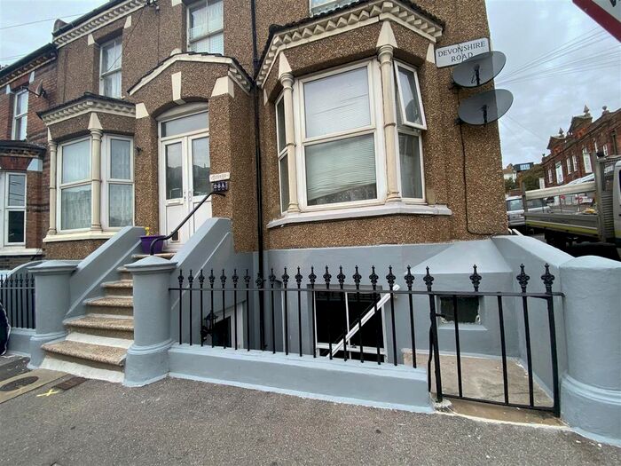 2 Bedroom Flat To Rent In Devonshire Road, Hastings, TN34