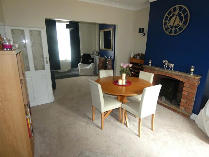2 Bedroom End Of Terrace House For Sale In Kirkham Road, Freckleton, Preston, PR4