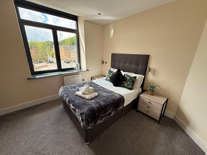 3 Bedroom Flat To Rent In Stanley Mills, Britannia Road, Huddersfield, HD3