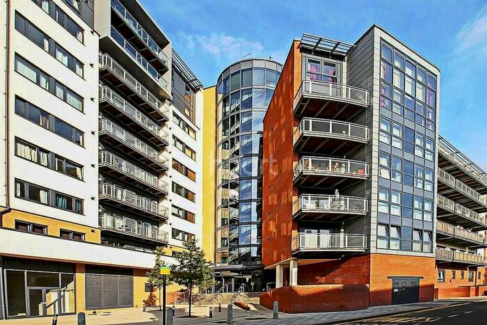 2 Bedroom Flat To Rent In Gabrielle House, Perth Road, IG2