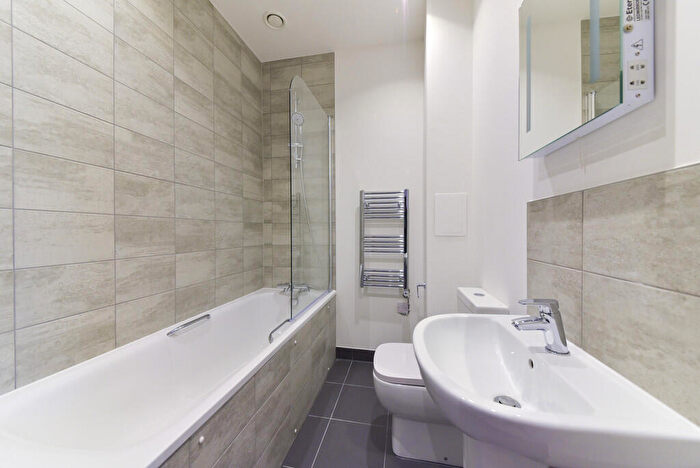 2 Bedroom Apartment To Rent In Bayard Appartments, Broadway, PE1