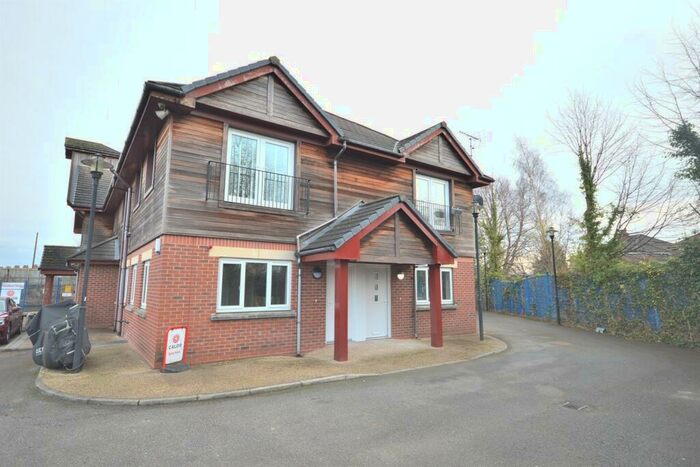 1 Bedroom Apartment To Rent In The Chandlery, Stretford, Manchester, M32