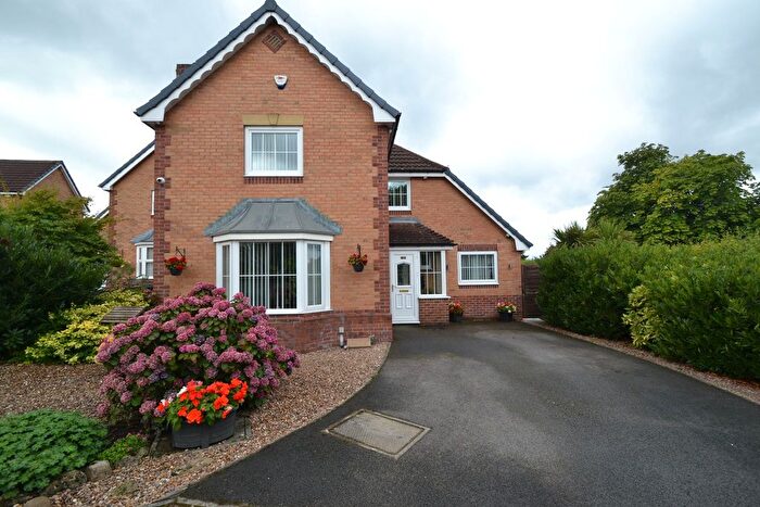4 Bedroom Detached House For Sale In Near Crook, Thackley, Bradford, BD10