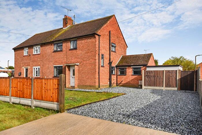 3 Bedroom Semi Detached House For Sale In St Giles Crescent, Maldon, CM9