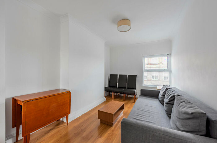 2 Bedroom Apartment To Rent In Chamberlayne Road, Kensal Rise, London, NW10