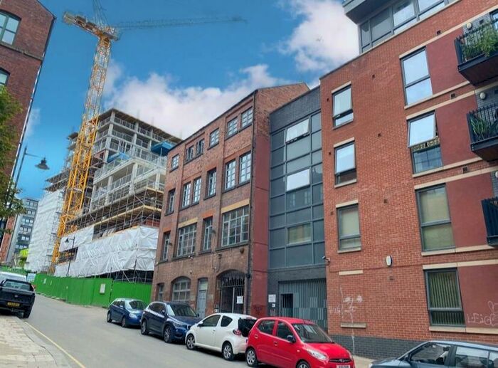 Apartment To Rent In Upper Allen Street, Sheffield, S3
