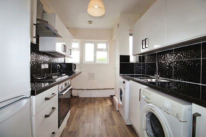 1 Bedroom Flat To Rent In Gauntlett Court, Harrow Road, Sudbury, HA0