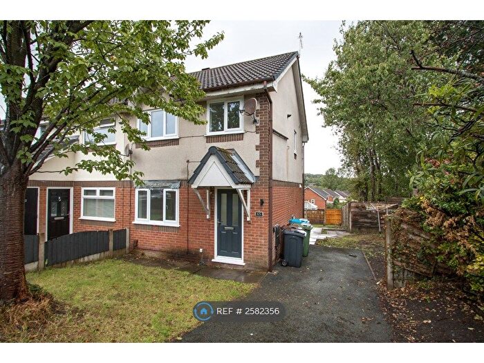 3 Bedroom End Of Terrace House To Rent In Wildmoor Avenue, Oldham, OL4