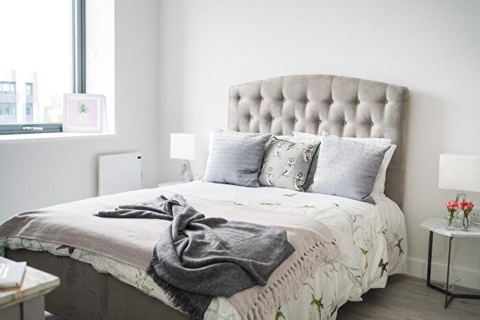 2 Bedroom Apartment To Rent In New Union Street, Manchester, Greater Manchester, M4