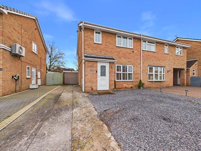 3 Bedroom Semi Detached House For Sale In Fallowfield, Worle, Weston-Super-Mare, BS22