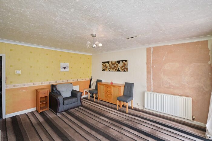 2 Bedroom Semi-Detached House For Sale In Swinbrook Grove, Great Barr, Birmingham, B44