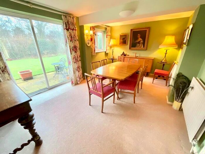 3 Bedroom Detached House For Sale In Ashley Croft, Church Eaton