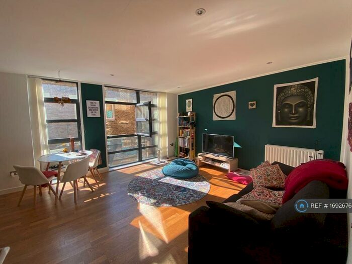 1 Bedroom Flat To Rent In Silesia Building, London, E8