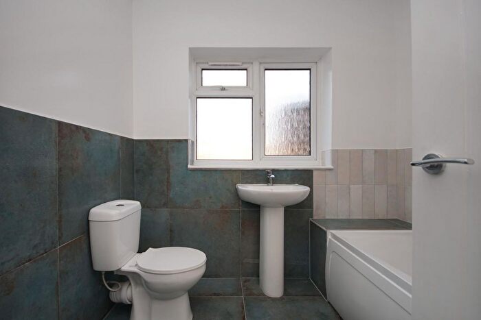 4 Bedroom Terraced House To Rent In Cleave Street, St Werburghs, BS2