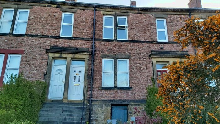 3 Bedroom Flat To Rent In Worley Avenue, Low Fell, Gateshead, Tyne &amp; Wear, NE9