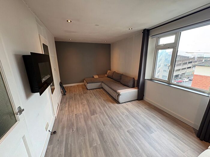 1 Bedroom Flat To Rent In Montague Hill South, Bristol, BS2