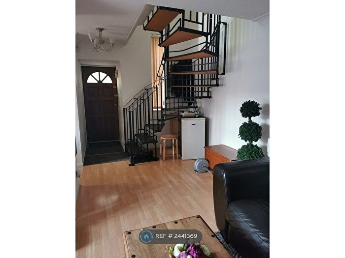 1 Bedroom Terraced House To Rent In Partridge Close, London, E16