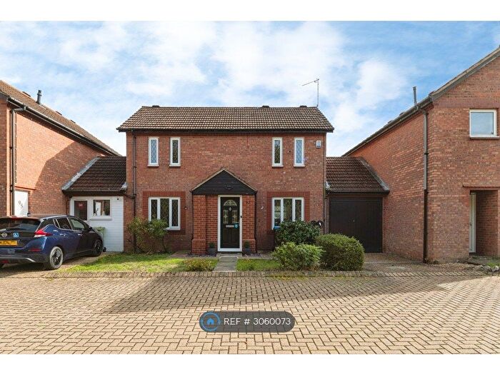 4 Bedroom Detached House To Rent In Downland, Milton Keynes, MK8
