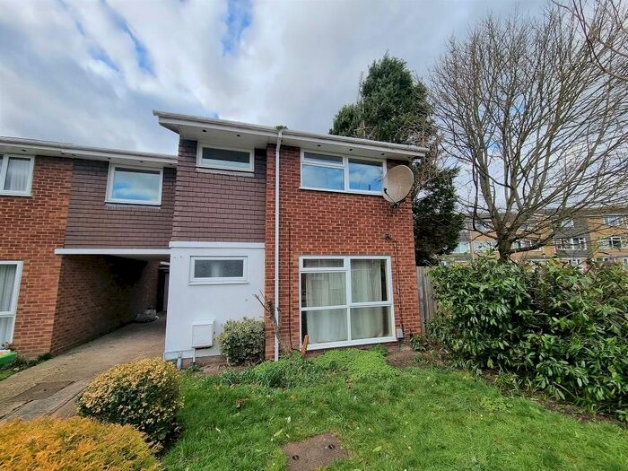 4 Bedroom Property To Rent In Bridgefield Close, Colchester, CO4