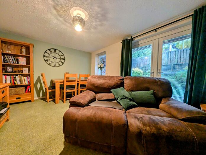 2 Bedroom Terraced House For Sale In Cwm Alarch, Glenboi, Mountain Ash, CF45