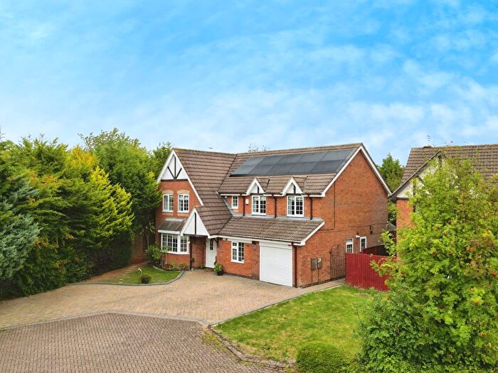 6 Bedroom Detached House For Sale In Norman Court, Oadby Grange, LE2