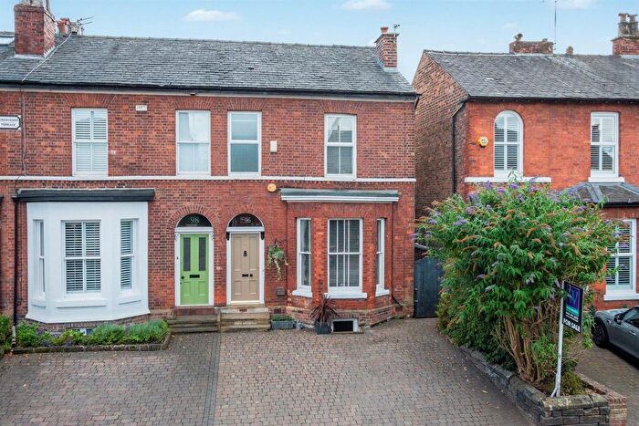3 Bedroom End Of Terrace House For Sale In Hale Road, Hale, WA15