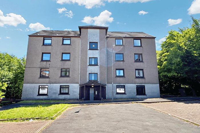 2 Bedroom Flat To Rent In Kilcreggan View, Inverclyde, Greenock, PA15