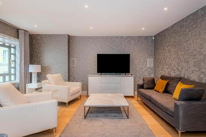 2 Bedroom Flat To Rent In Jermyn Street, London, SW1Y