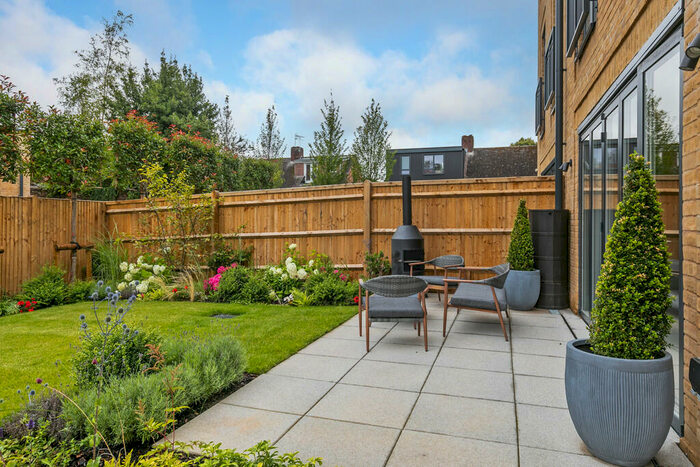 5 Bedroom Town House For Sale In Royal Terrace, Knights Quarter, Winchester, SO22