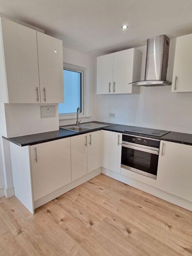 2 Bedroom Flat To Rent In Midland Road, Luton, LU2